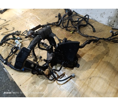 Электропроводка подкапотная с монтажным блоком