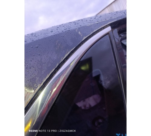 Глухое стекло заднее правое