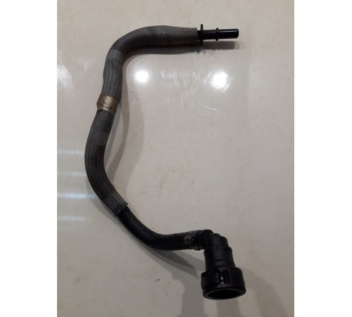 Трубка топливная