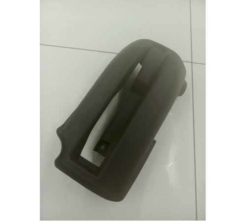 Кожух рулевой колонки нижний