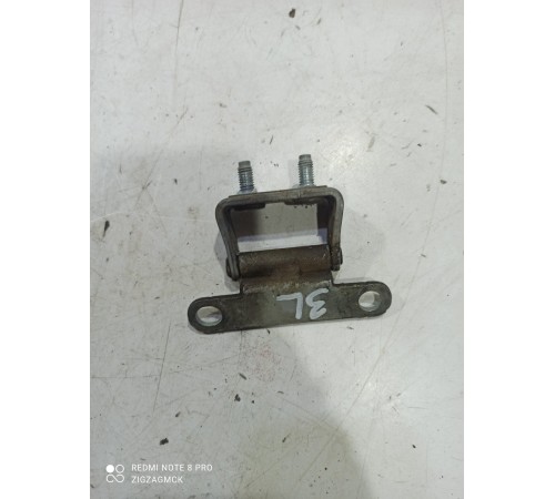 Петля крышки багажника(левая)