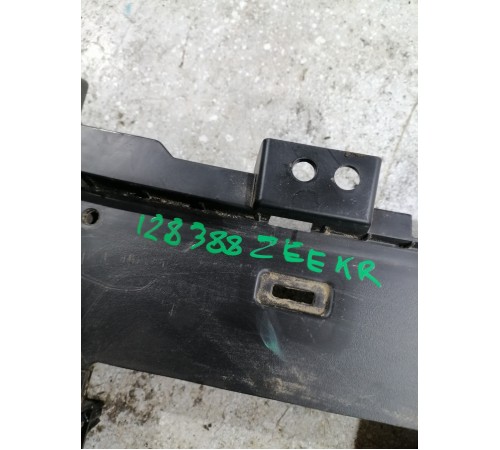 Кронштейн пластик салона