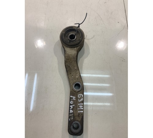 Кронштейн переднего редуктора