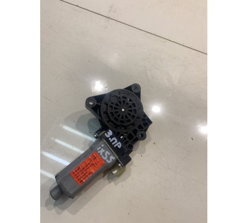 Моторчик стеклоподъемника (задний, правый)