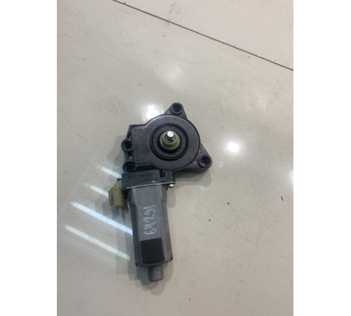 Моторчик стеклоподъемника (задний, правый)