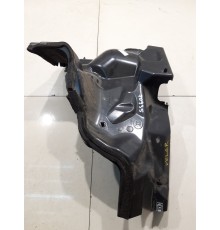 Левая накладка моторного щита