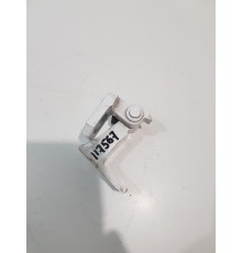 Петля двери задняя левая верхняя