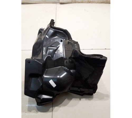 Левая накладка моторного щита