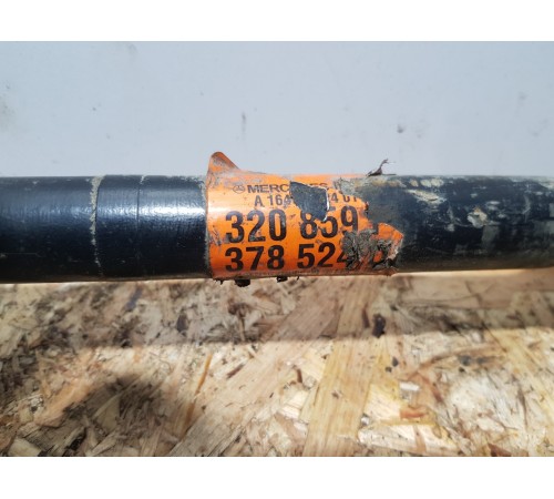 Полуось (привод) передний правый