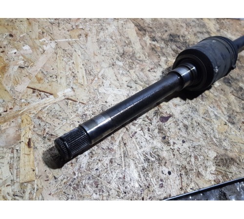 Полуось (привод) передний правый