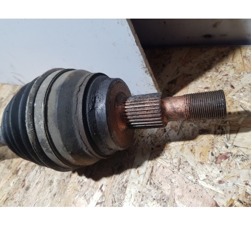 Полуось (привод) передний правый