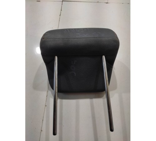 Подголовник (задний)