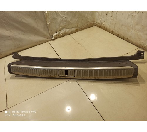 Обшивка багажника