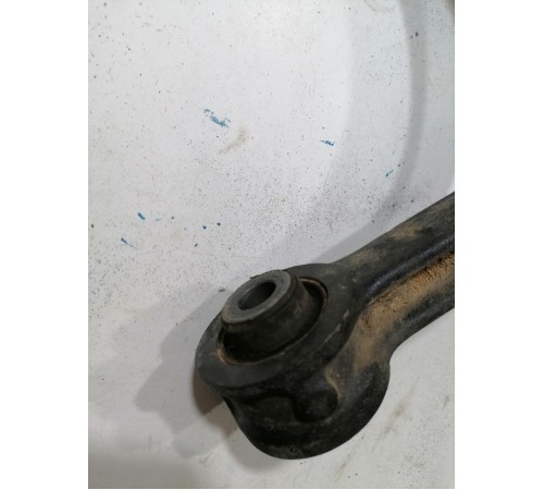 Рычаг подвески передний левый верхний