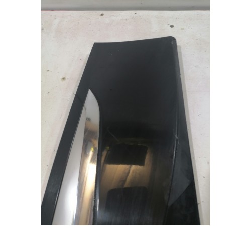 Накладка двери задняя левая (нижняя)