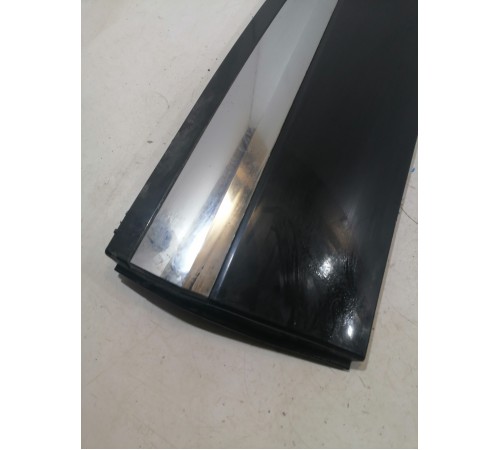 Накладка двери задняя левая (нижняя)