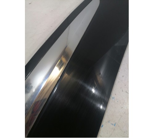 Накладка двери задняя левая (нижняя)