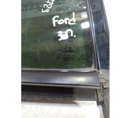 Форточка двери(задняя правая)