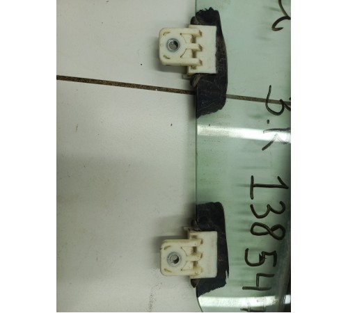 Стекло двери заднее правое