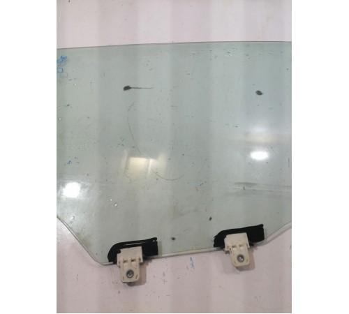 Стекло двери заднее правое