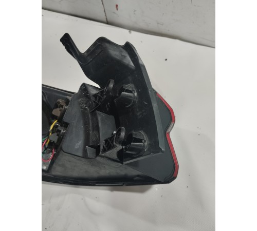 Фонарь (задний правый)