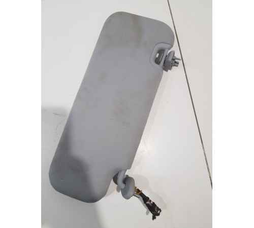 Козырёк солнцезащитный левый