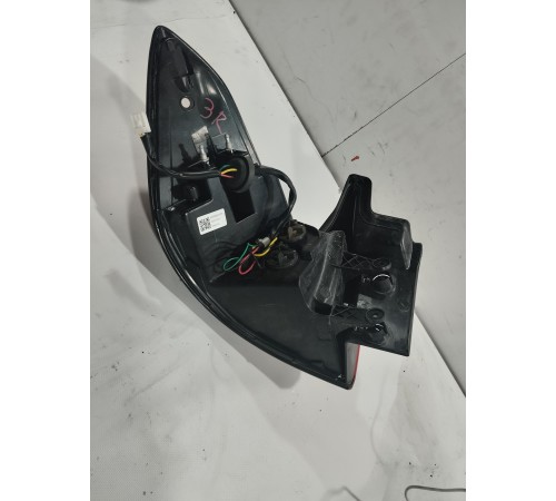 Фонарь (задний правый)