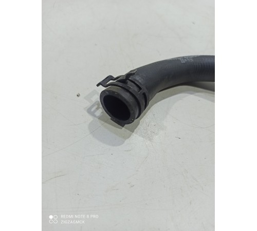 Патрубок системы охлаждения
