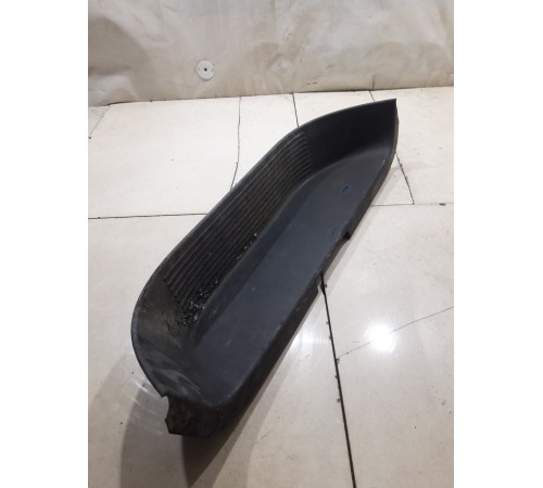 Накладка ступеньки (передняя левая)