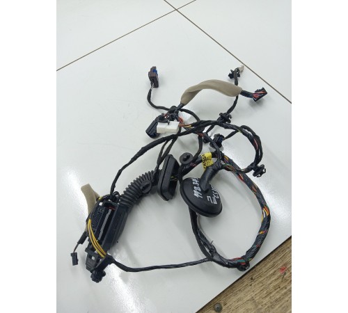 Электропроводка двери передняя левая