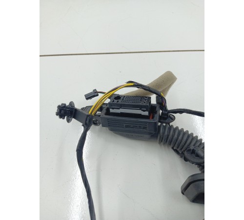 Электропроводка двери передняя левая