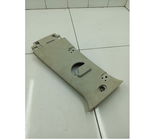 Обшивка центральной стойки левая верхняя