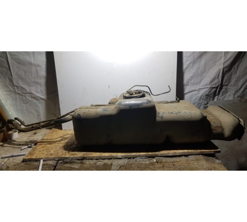 Бак топливный