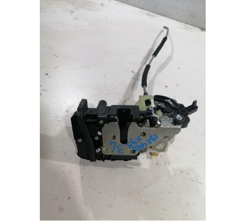 Замок двери задний левый