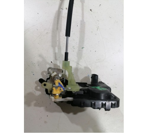 Замок двери задний левый