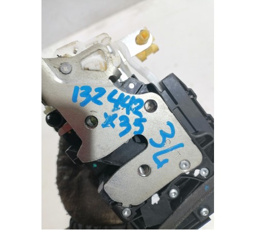 Замок двери задний левый