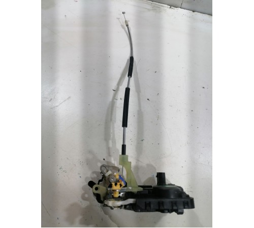 Замок двери задний левый