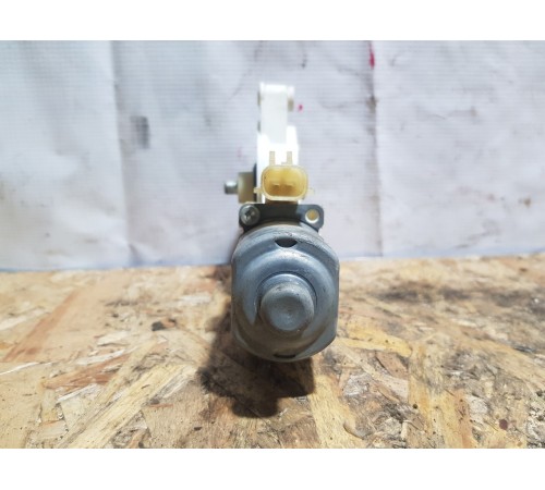 Моторчик стеклоподъемника Задний Правый