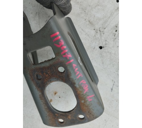 Кронштейн амортизатора передней подвески верхний