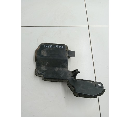 Дефлектор радиатора левый