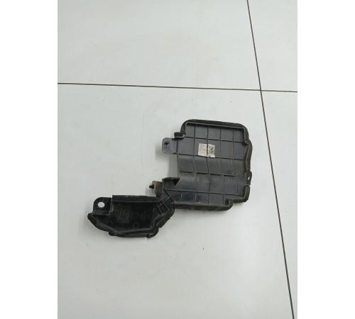 Дефлектор радиатора левый