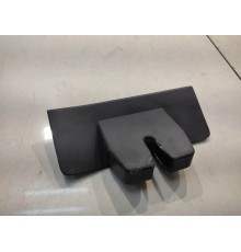 Накладка замка двери багажника