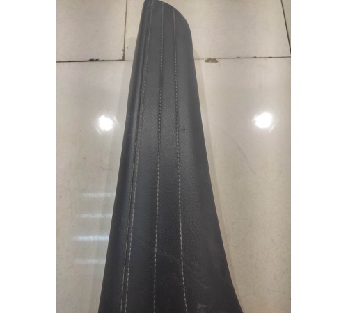 Накладка центральной консоли (левая)