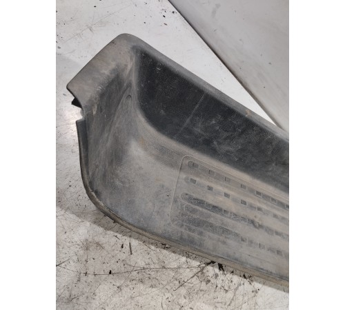 Накладка порога передняя левая