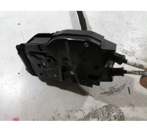 Замок двери передний правый