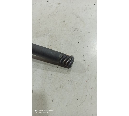 Промежуточный вал с фланцем передний правый