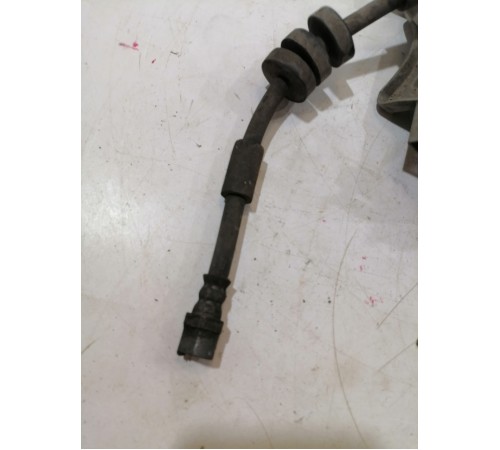 Тормозной шланг передний левый