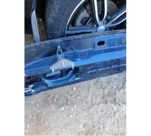 Задний борт багажника