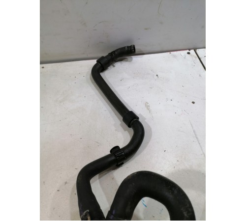 Патрубок системы охлаждения