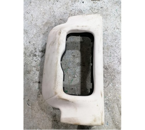 Накладка торпедо декоративная левая